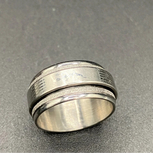 Lizard Fidget Anxiety Ring Size 10 - Picture 9 of 9